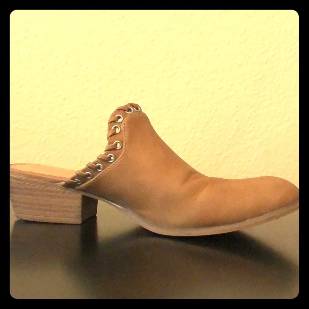 Esprit Tessa Studded Mules